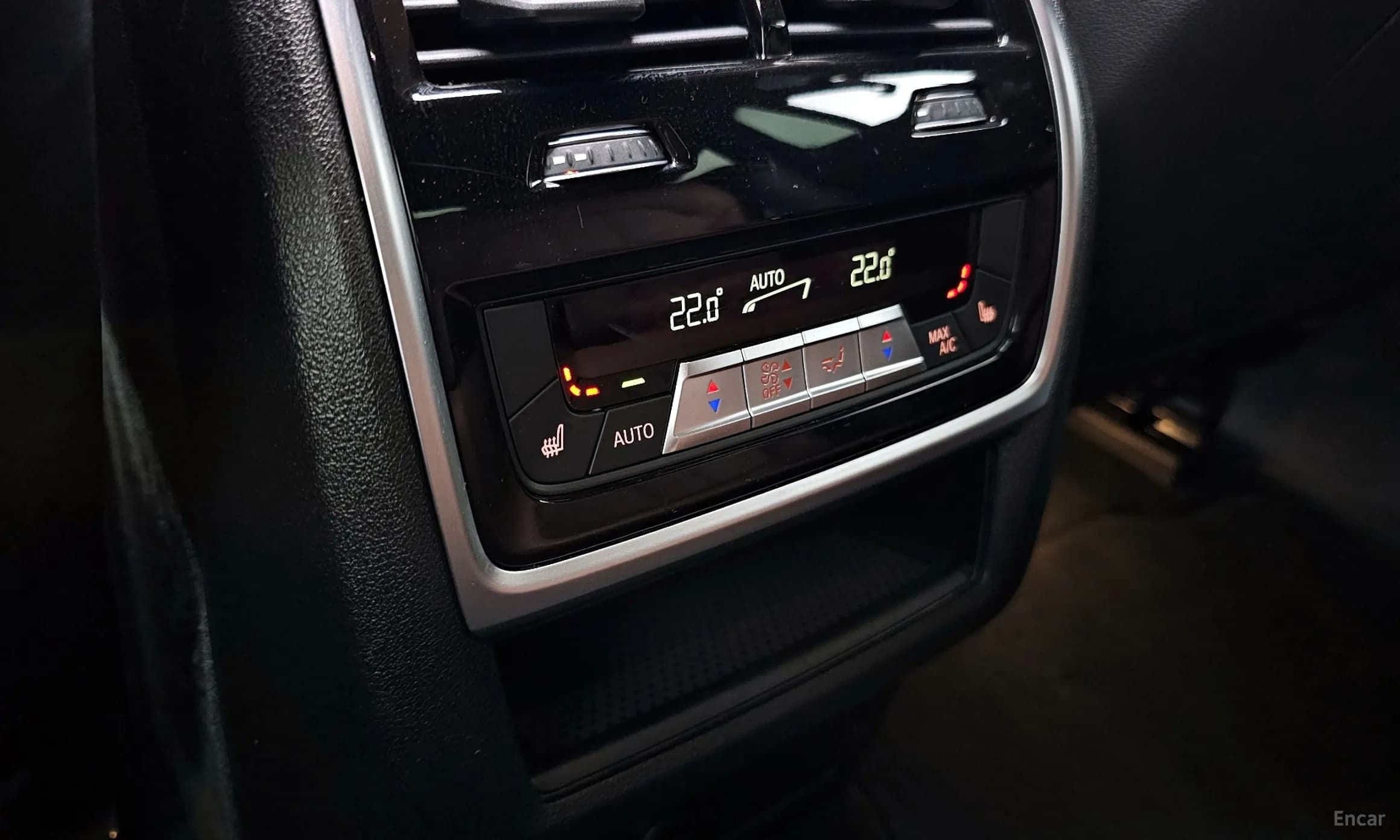 X6 (G06)