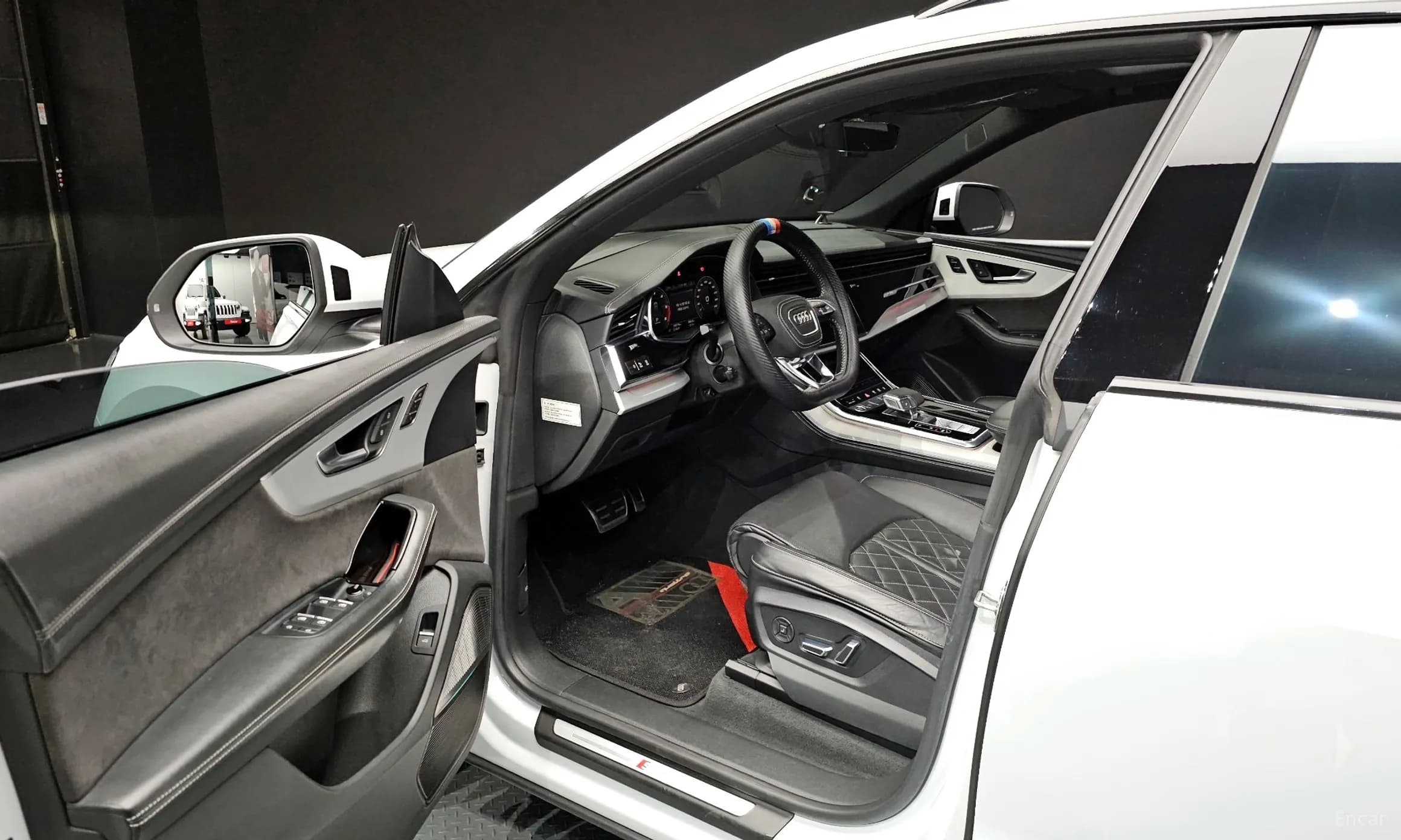 Q8 (4M)