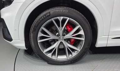 Q8 (4M)