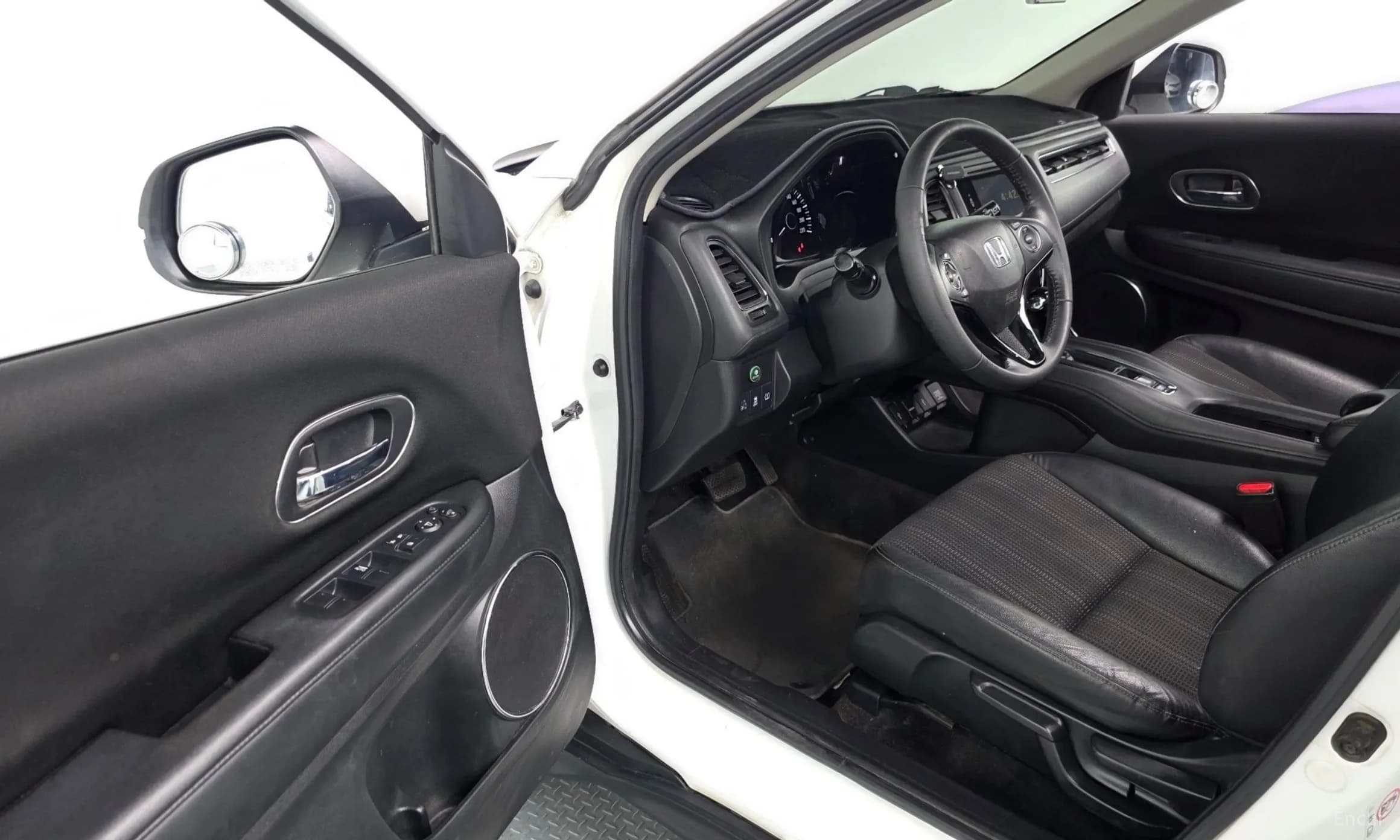 HR-V