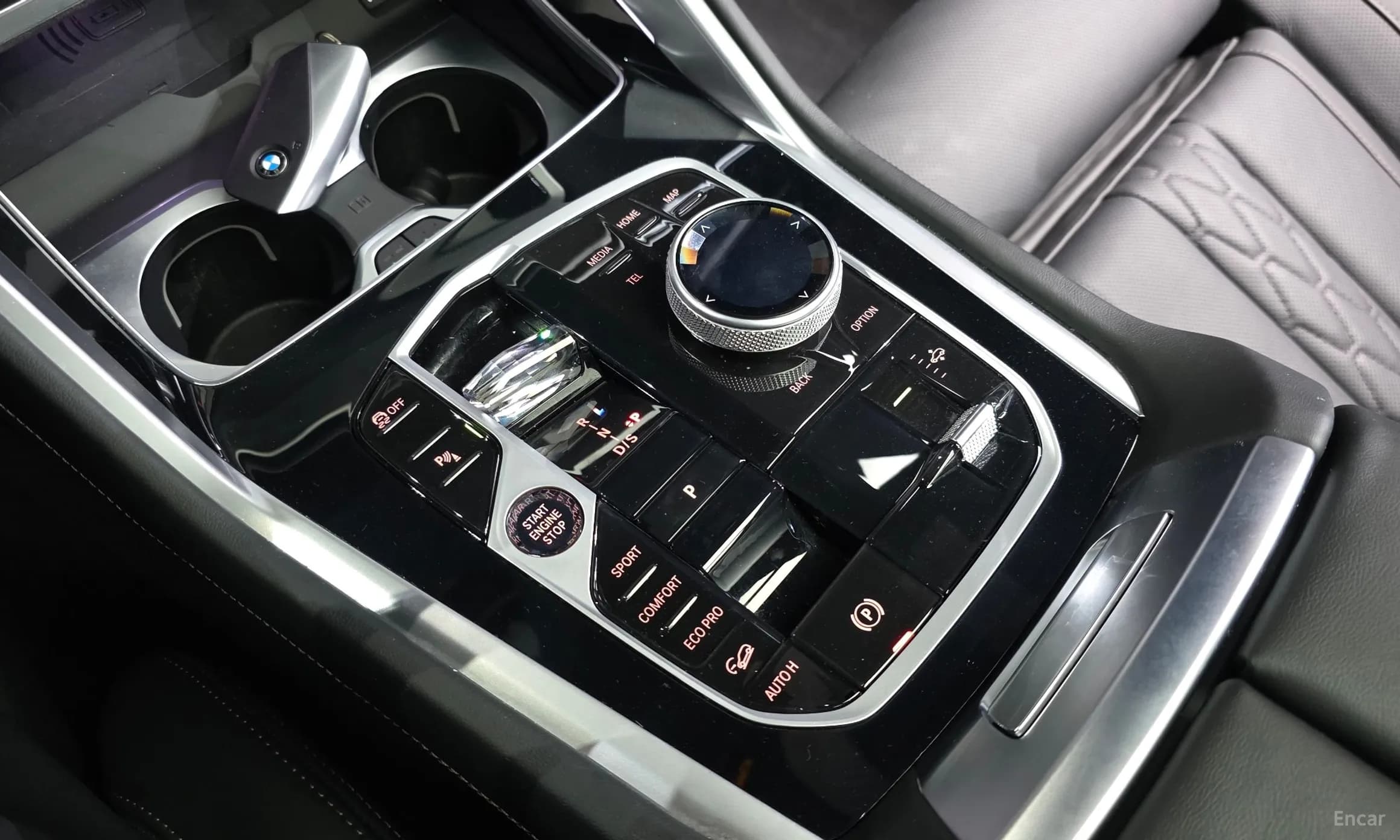 X6 (G06)