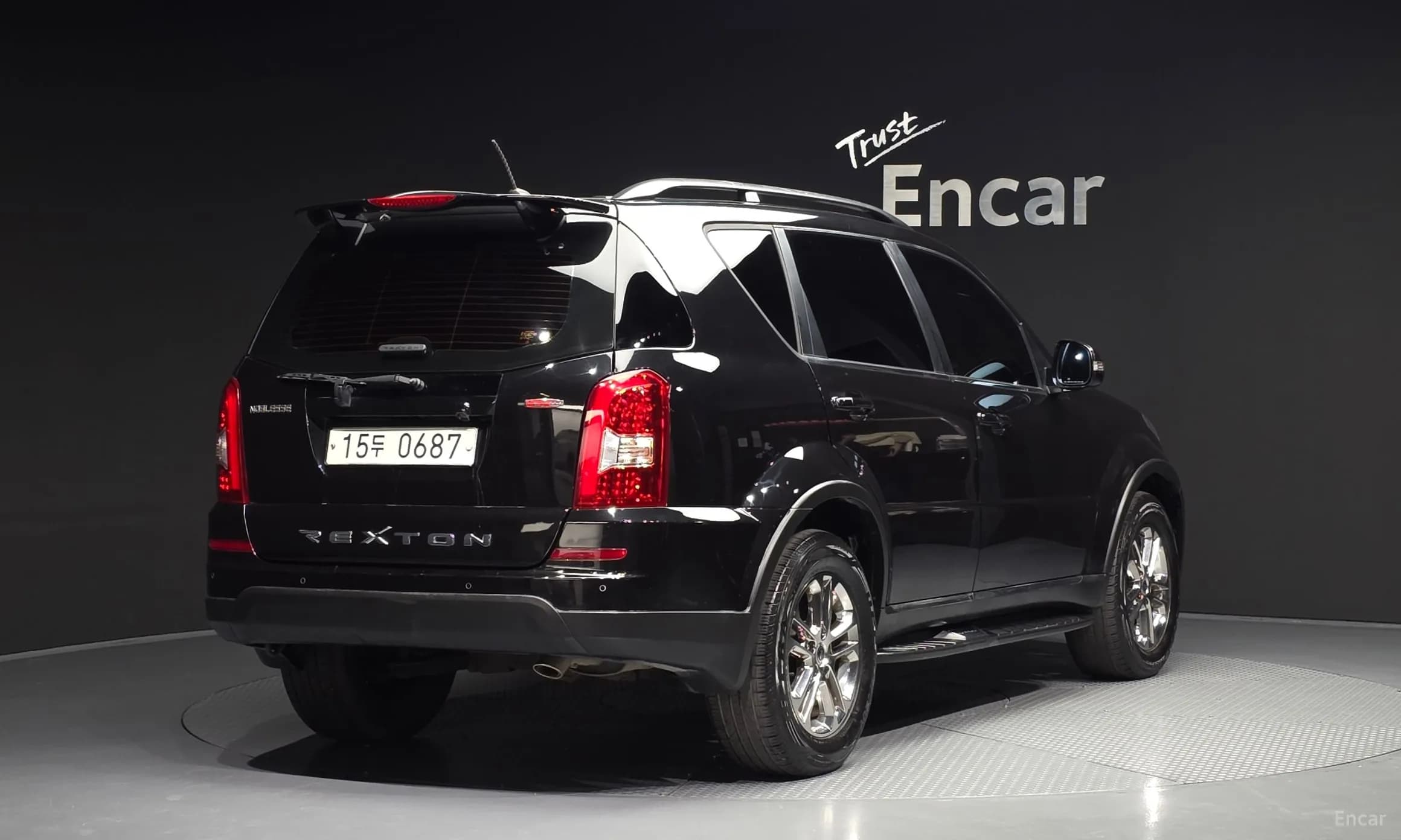Rexton W