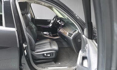 X5 (G05)