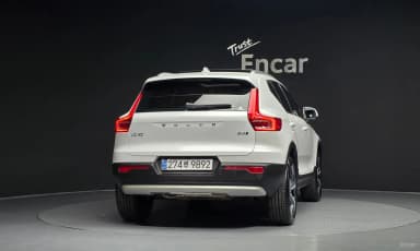 XC40