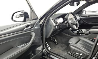 X4 (G02)