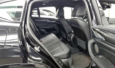 X4 (G02)
