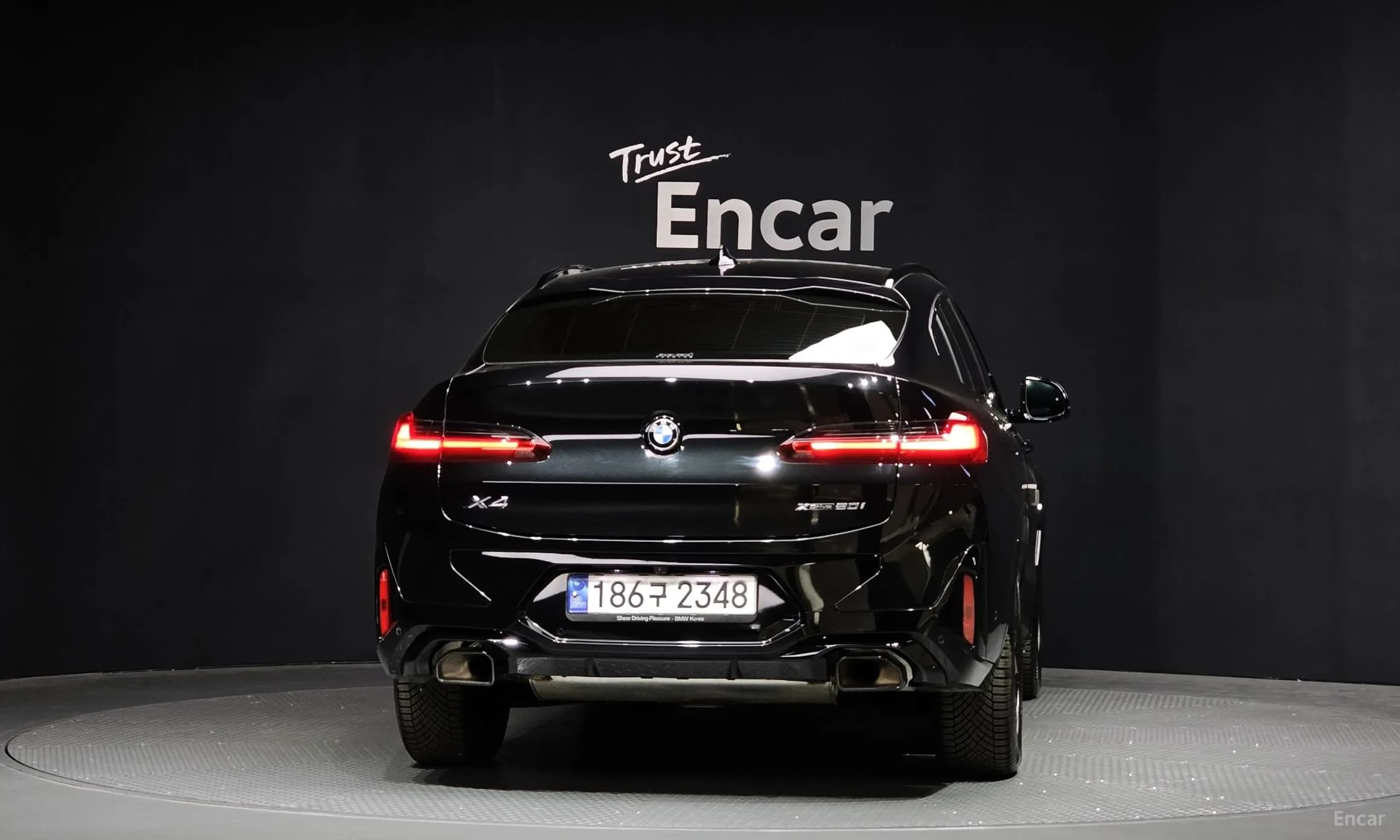 X4 (G02)