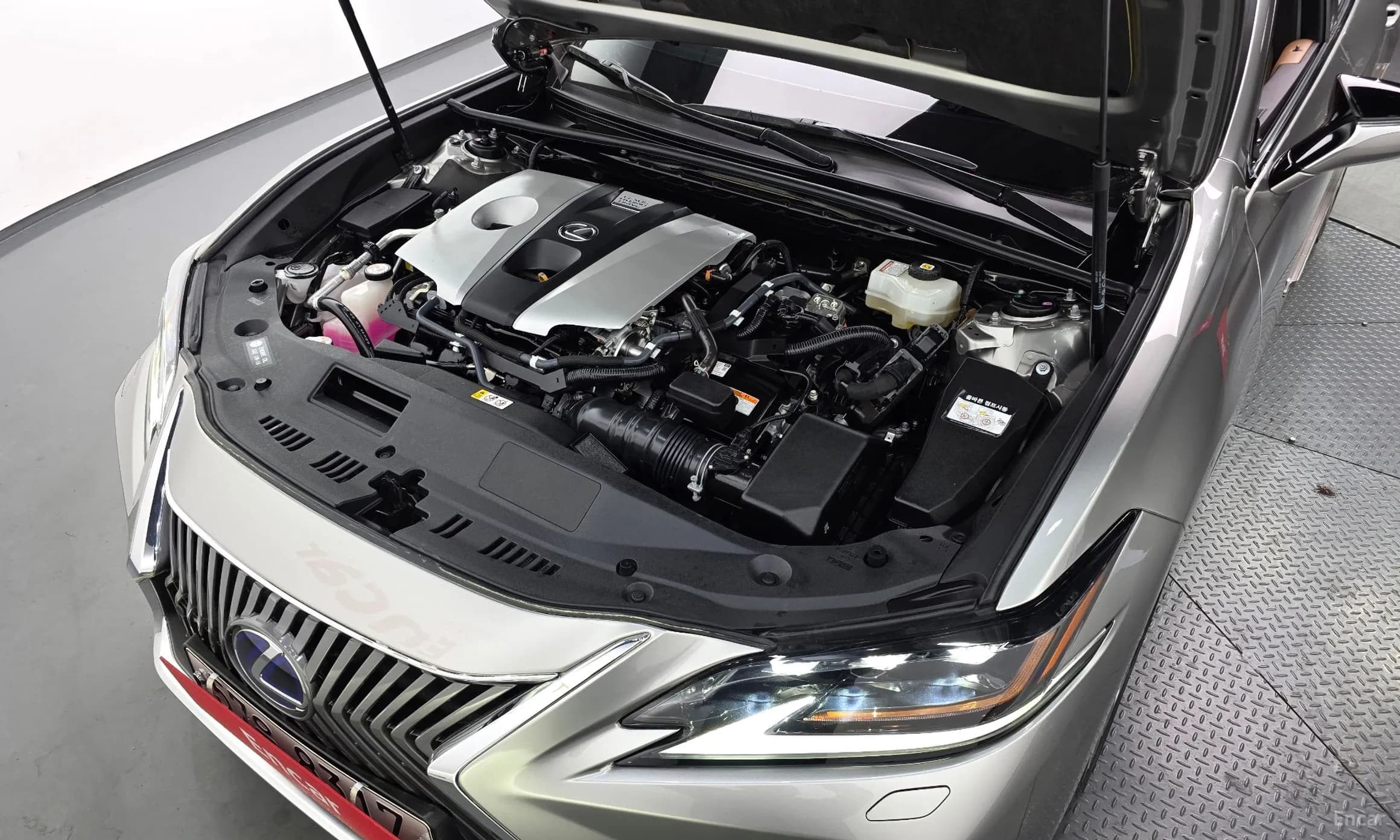 ES300h 7th Generation
