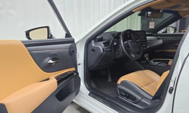 ES300h 7th Generation