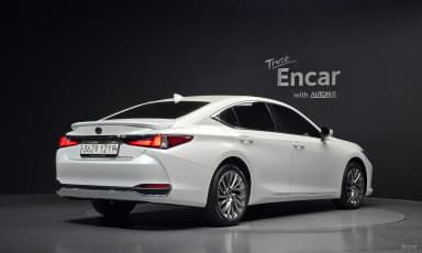 ES300h 7th Generation