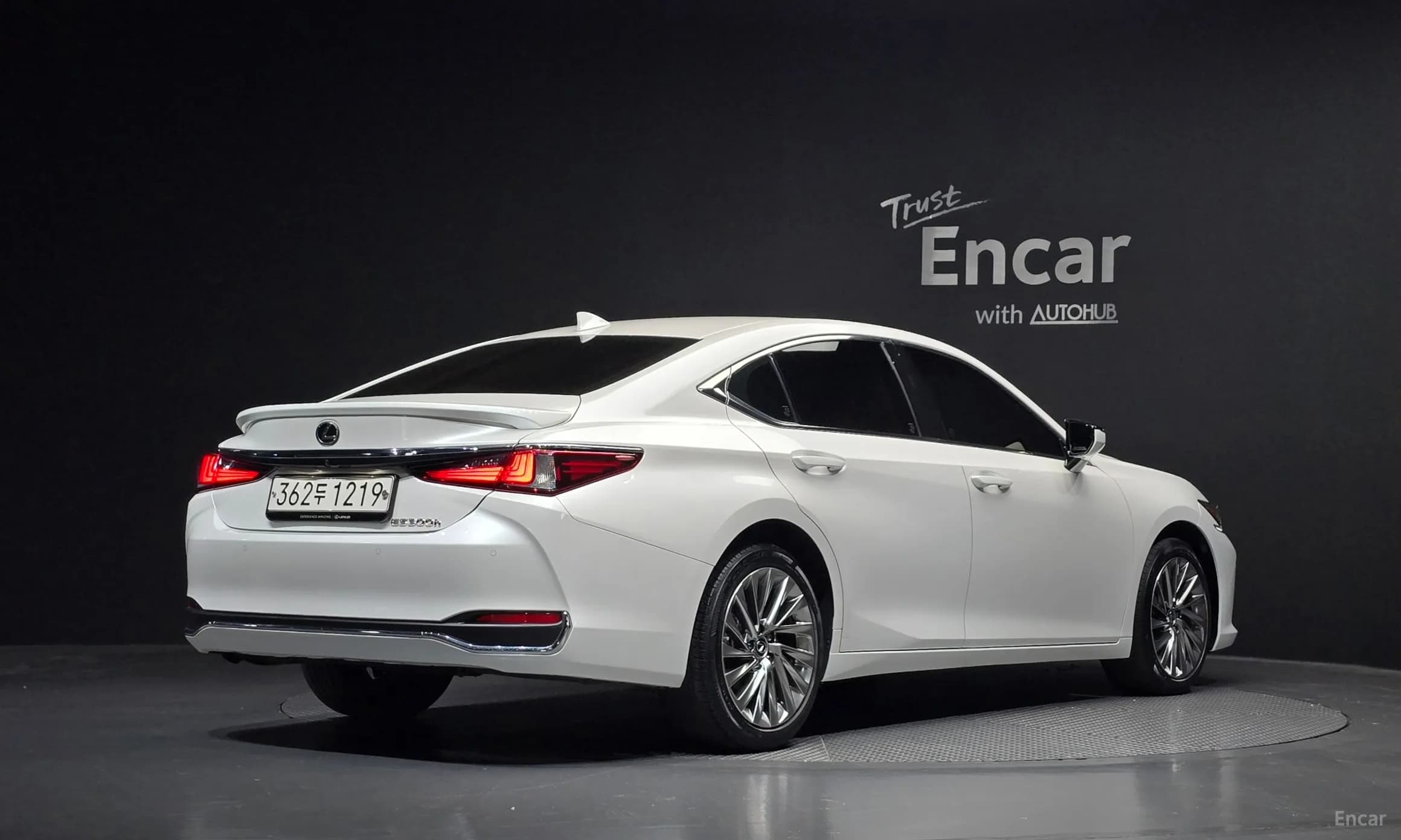 ES300h 7th Generation