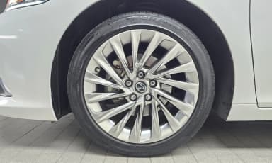 ES300h 7th Generation