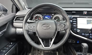 Camry (XV70)