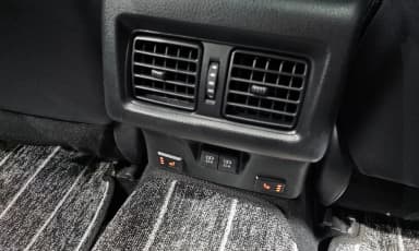 Camry (XV70)