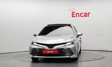 Camry (XV70)