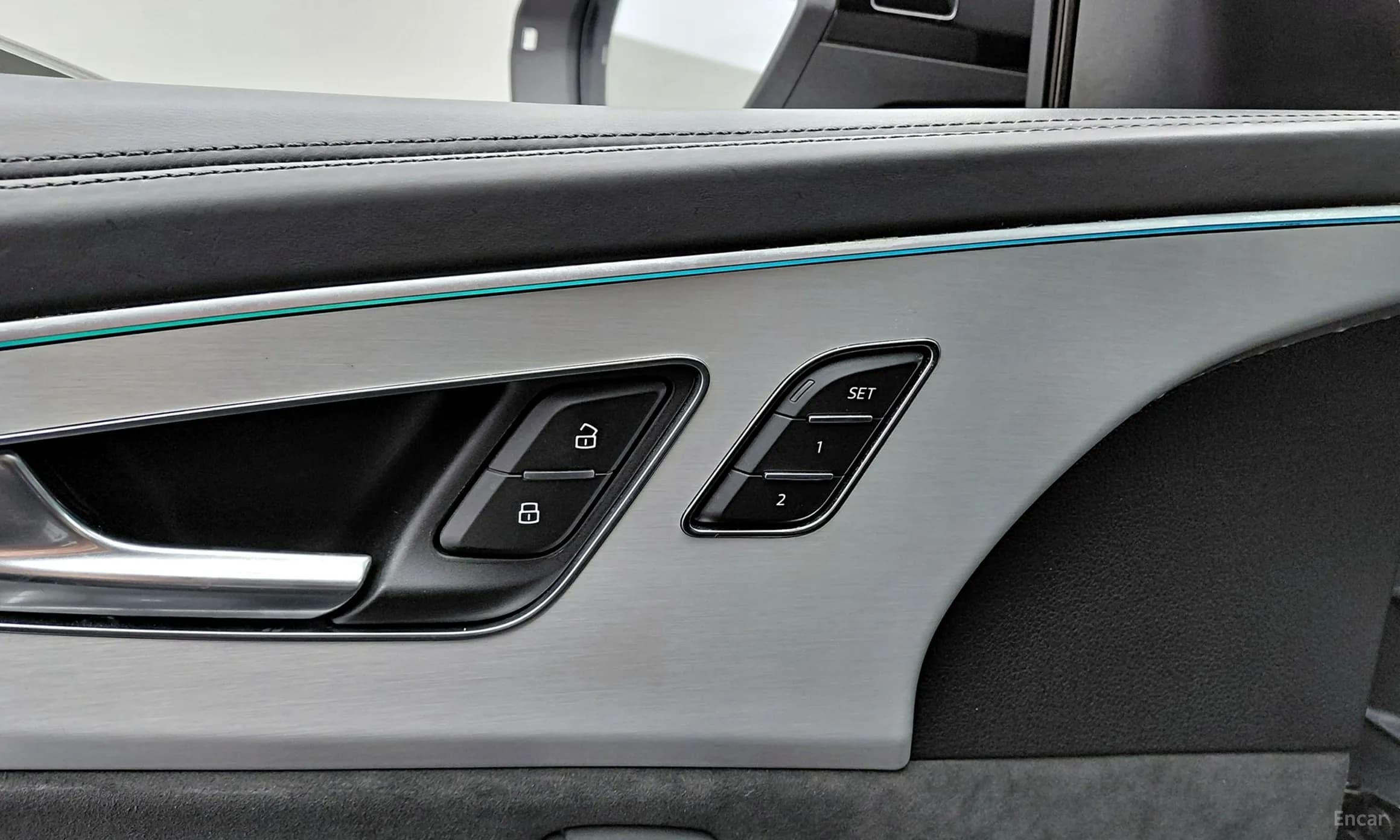 Q8 (4M)