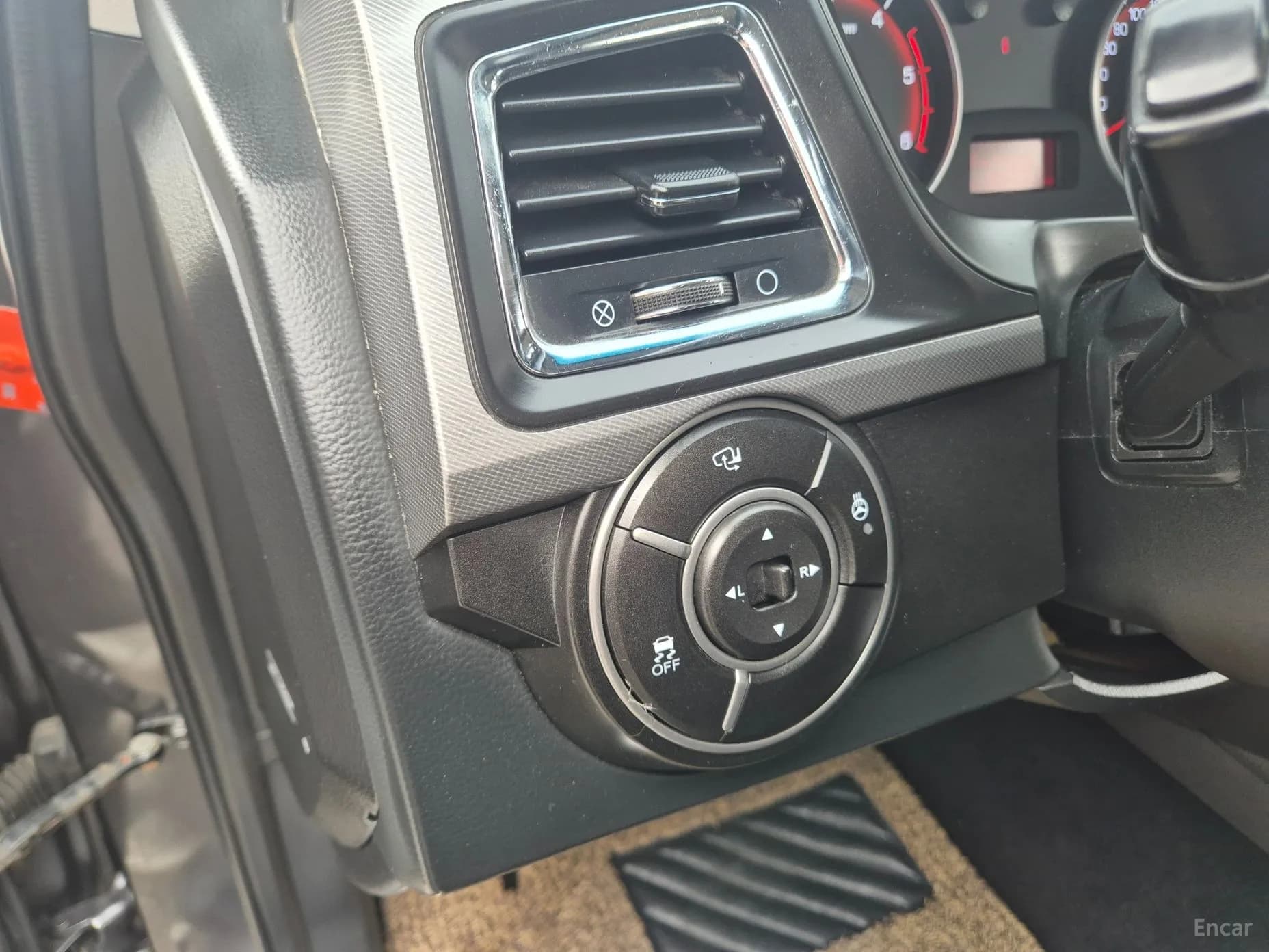 Korando Sports