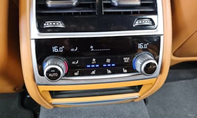 7 Series (G11)
