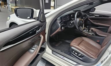 5 Series (G30)