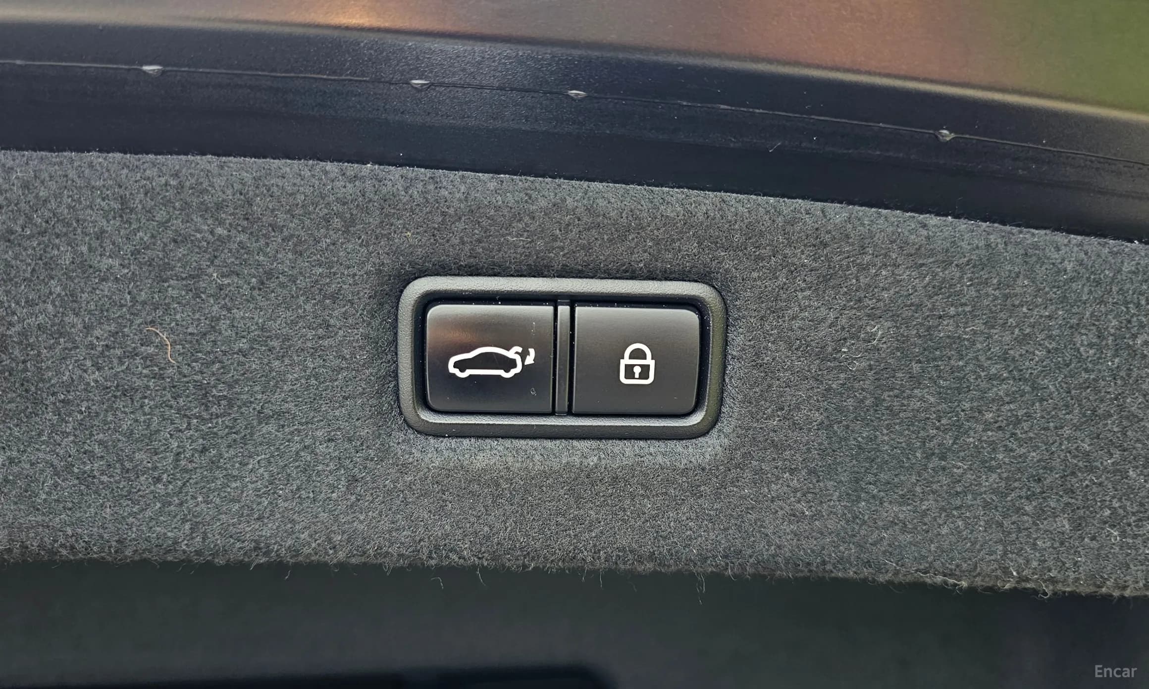 G90