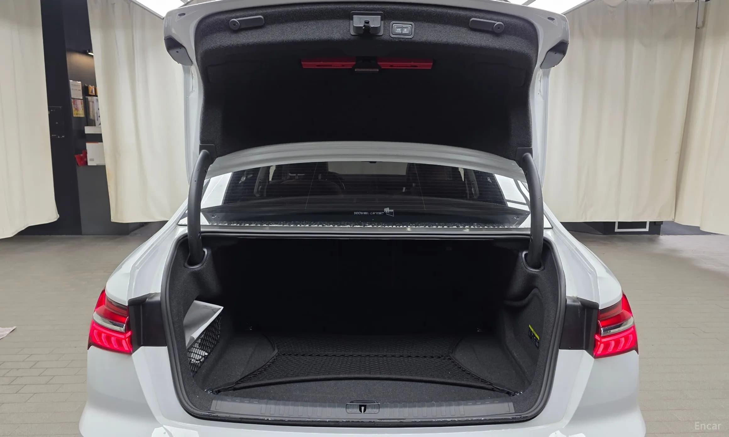 A6 (C8)