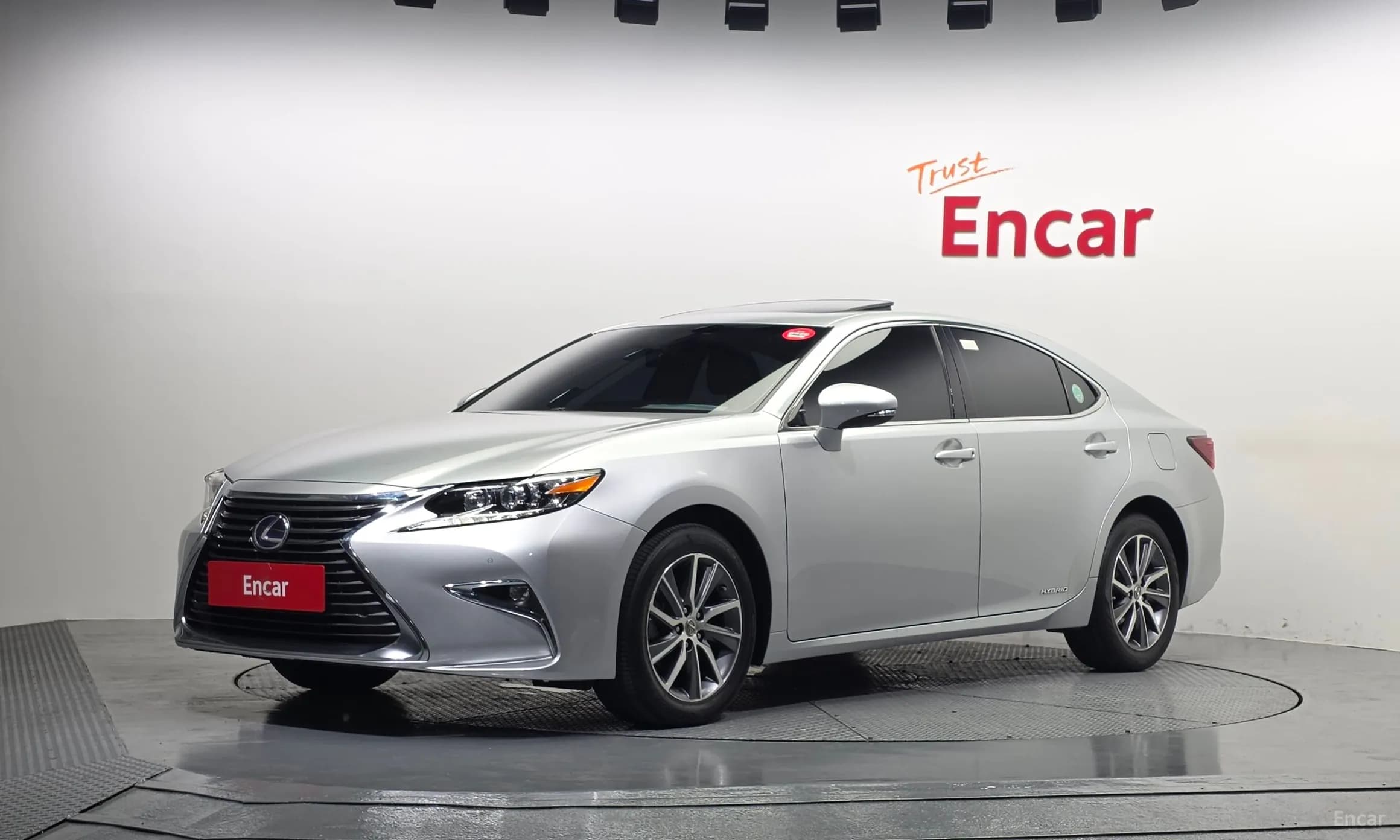 New ES300h