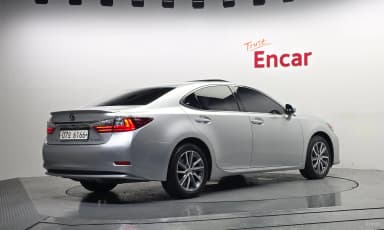 New ES300h
