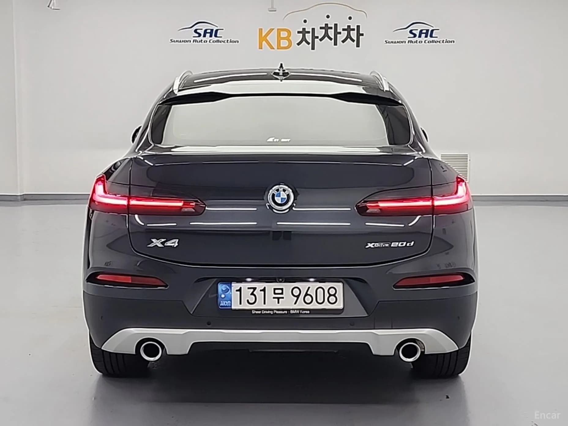 X4 (G02)