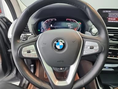 X4 (G02)