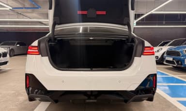 5 Series (G60)