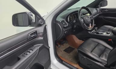 Grand Cherokee