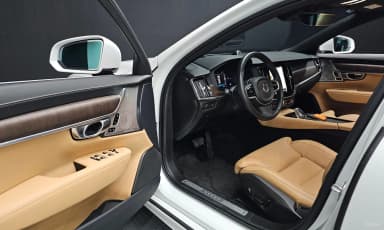S90