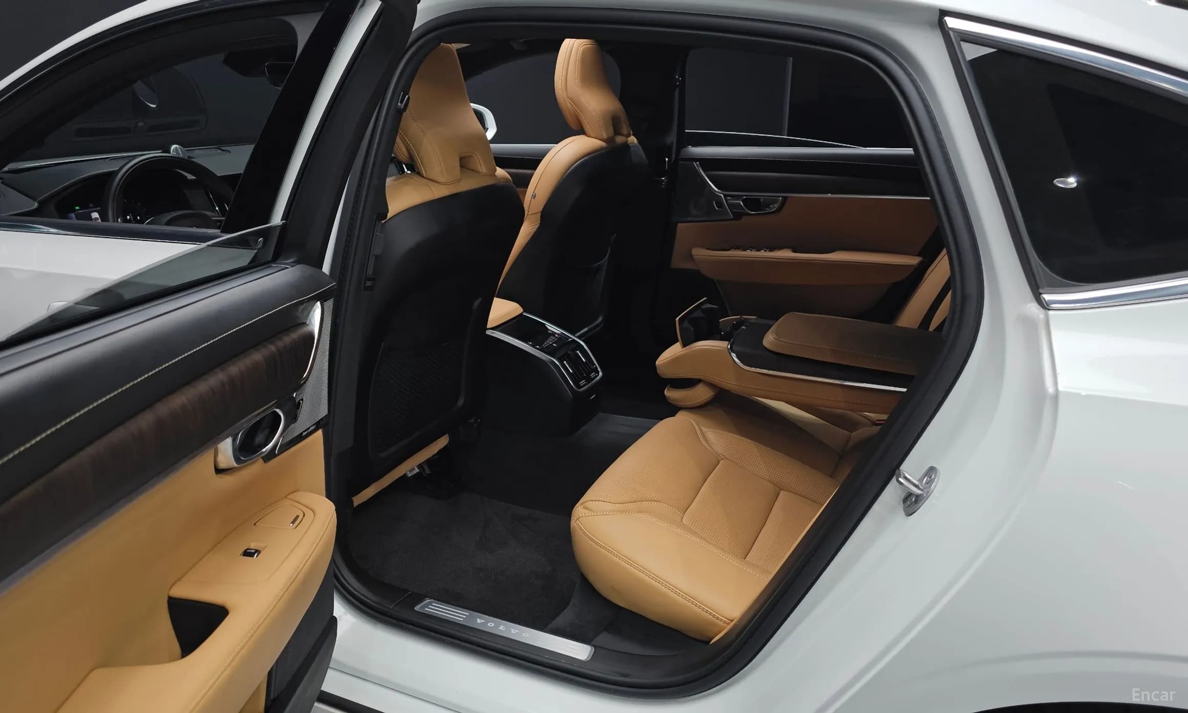 S90