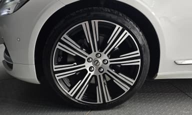 S90