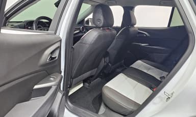 Trax Crossover