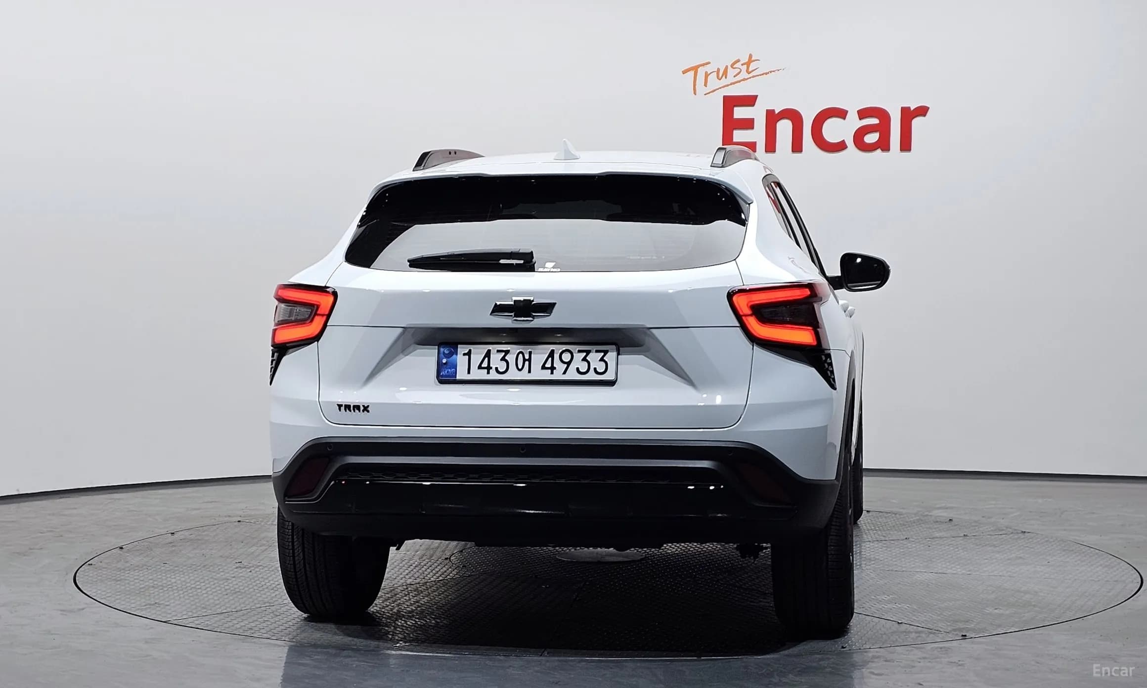 Trax Crossover