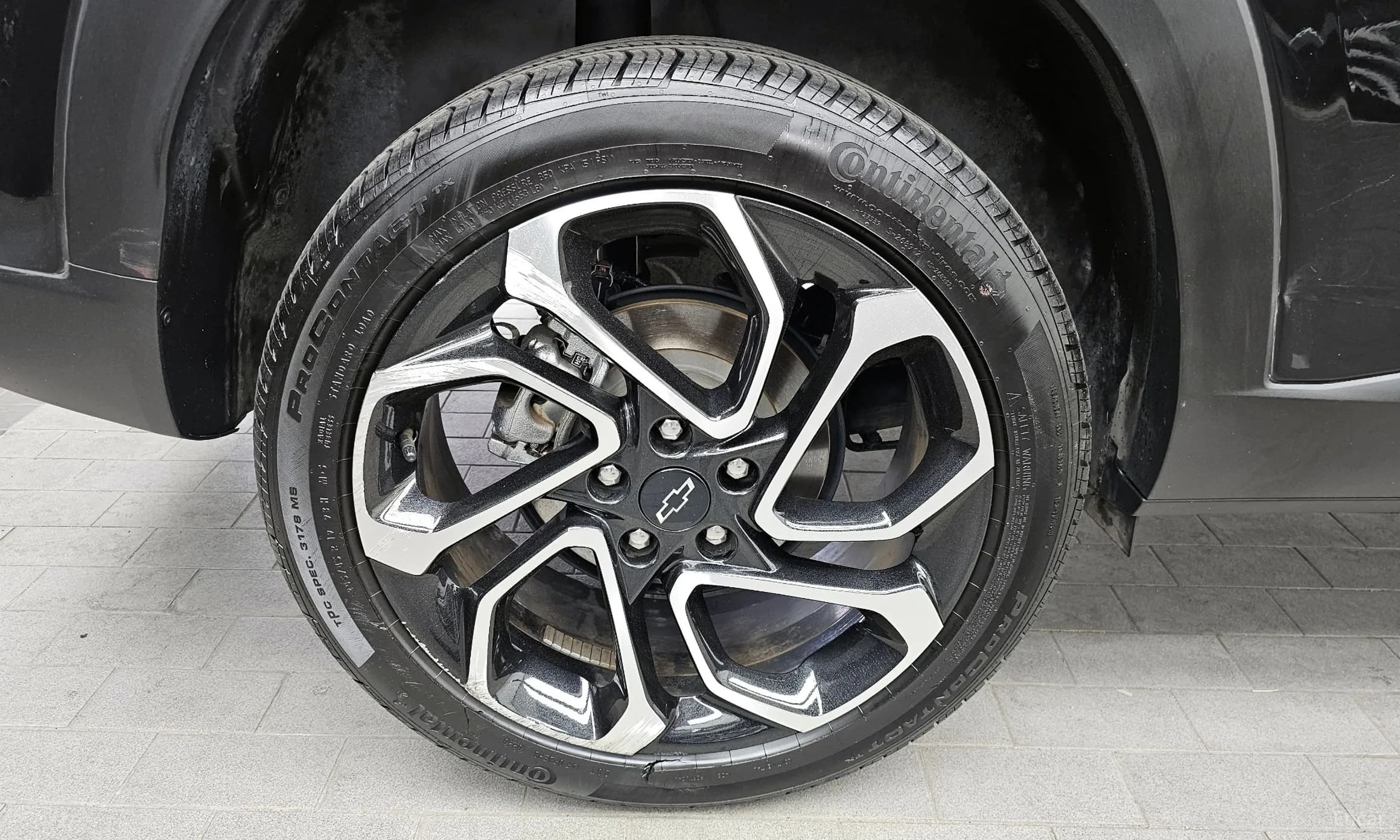Trax Crossover