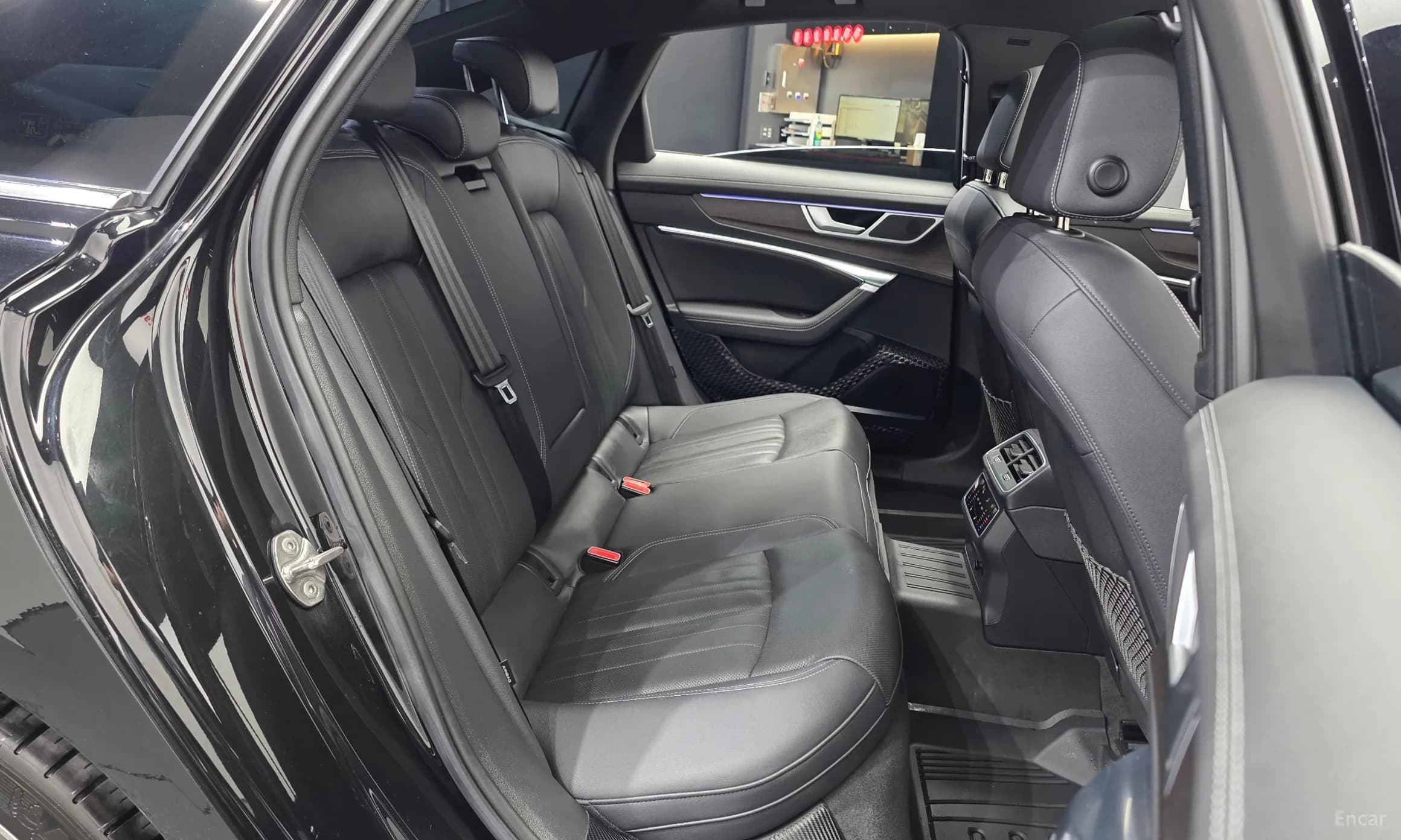 A6 (C8)