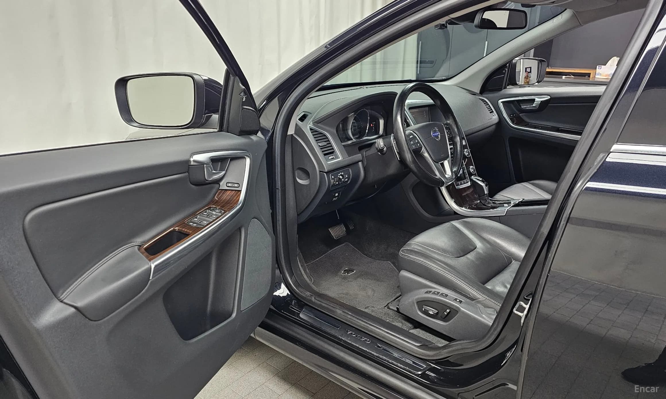 XC60