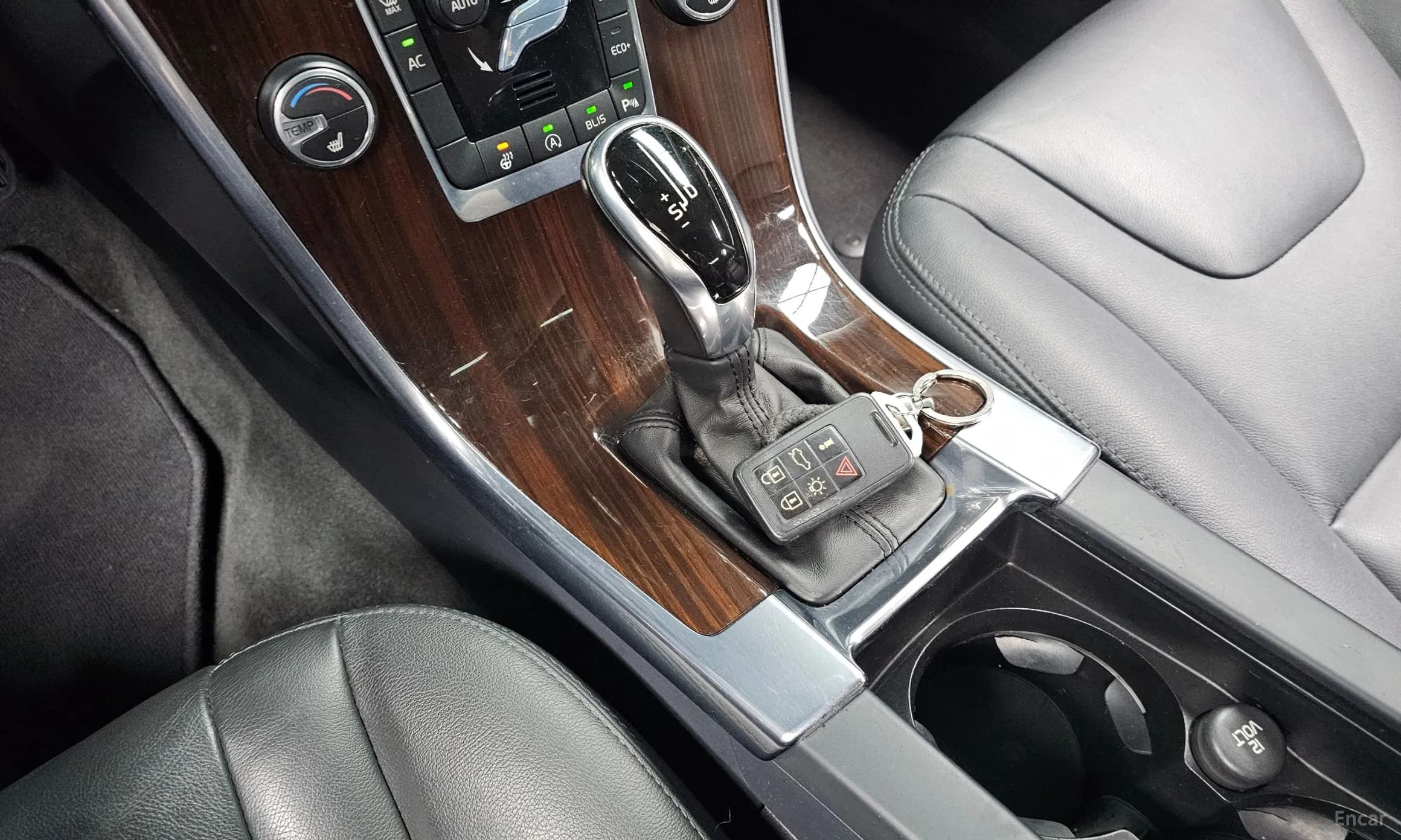 XC60