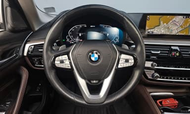 5 Series (G30)