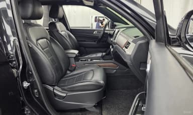 G4 Rexton