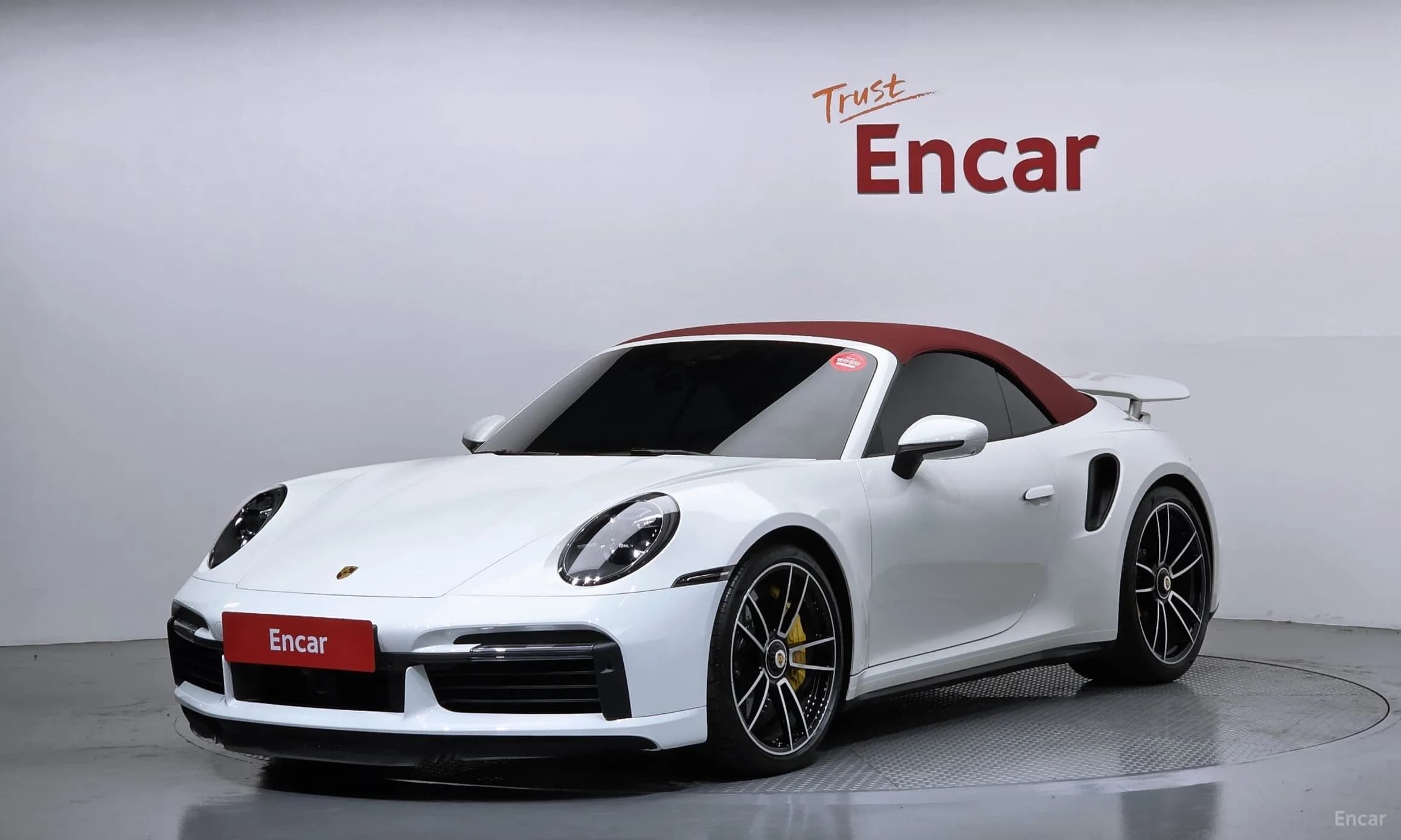 911 (992)