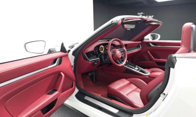 911 (992)