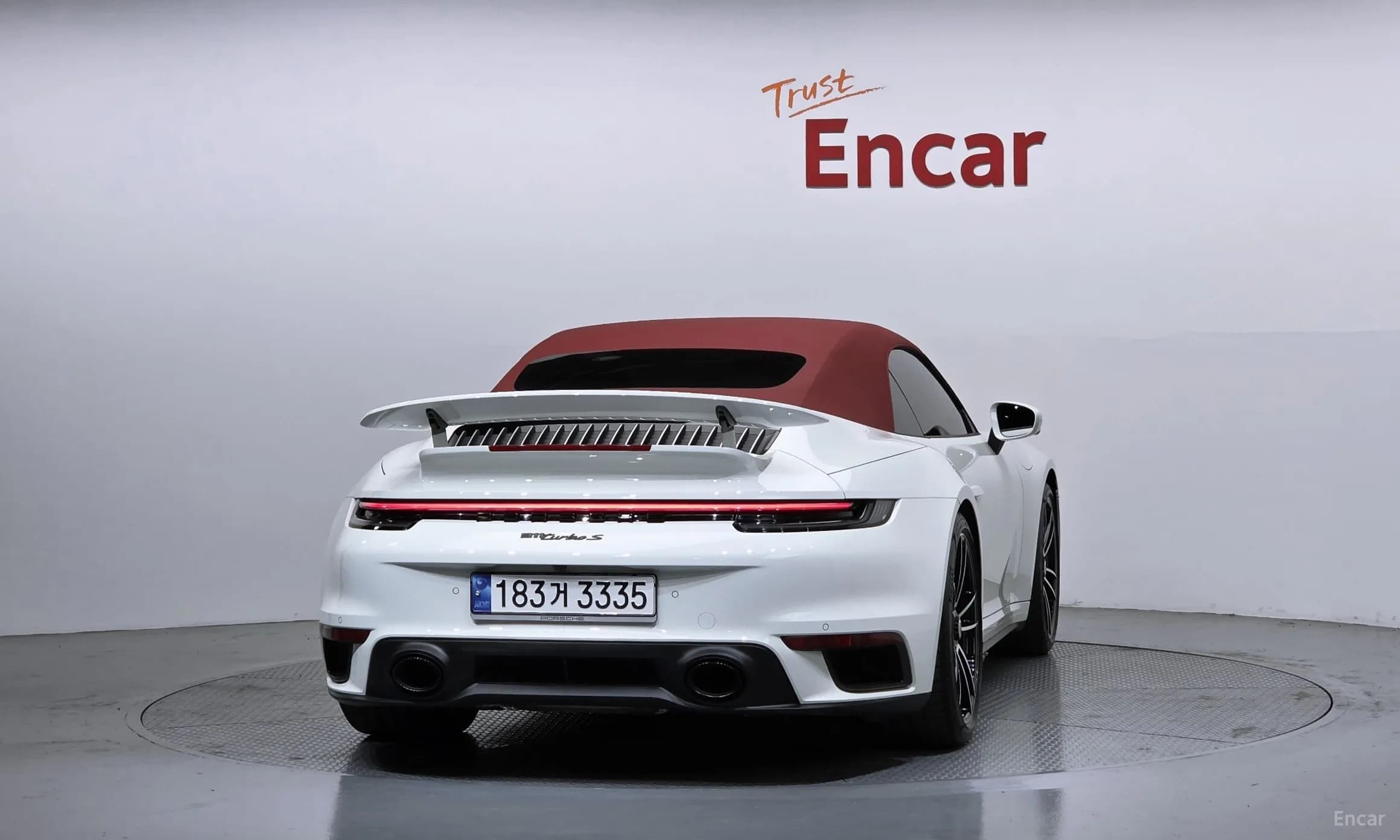 911 (992)