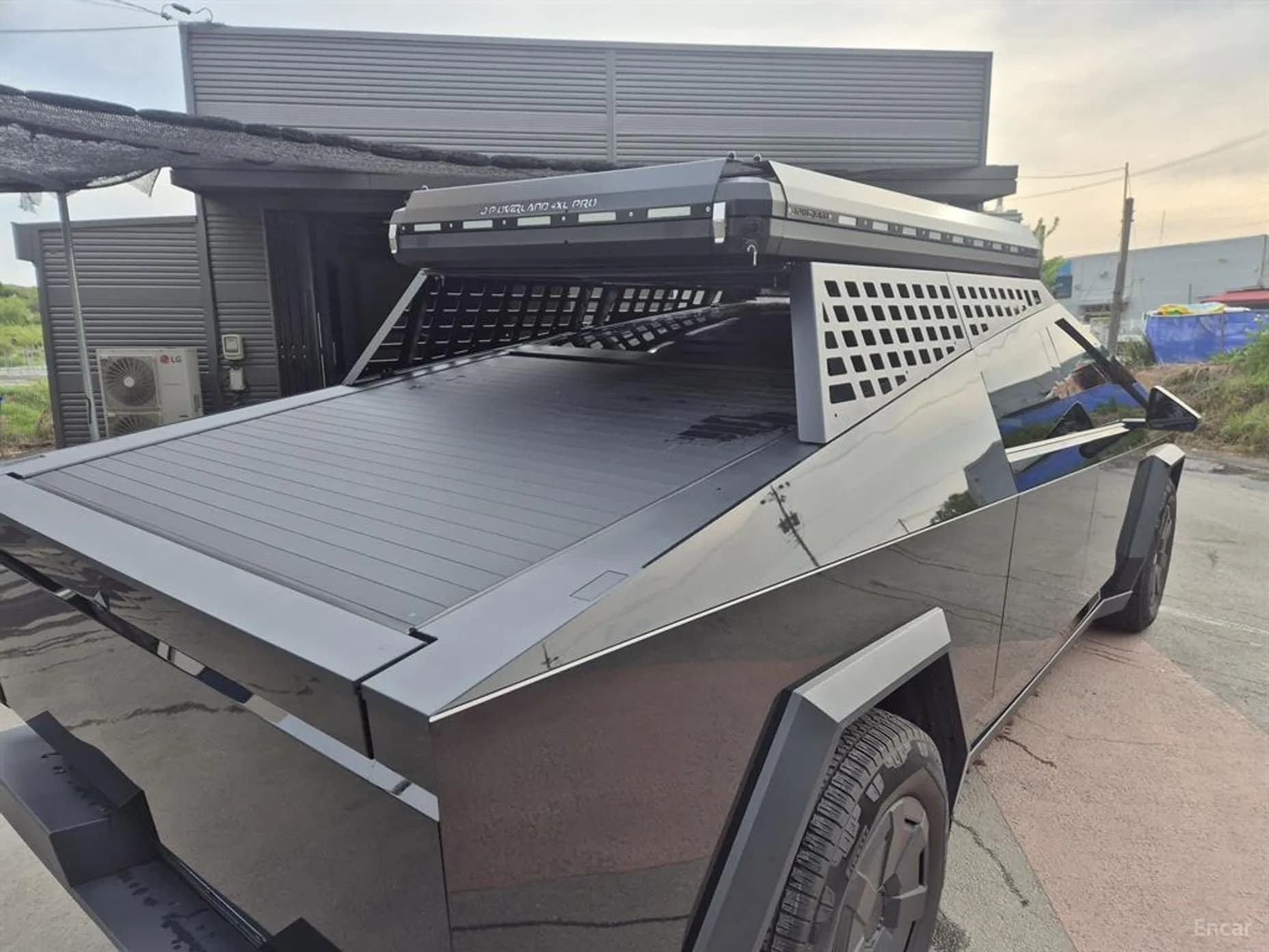 Cybertruck