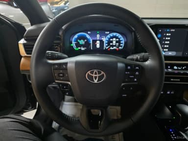 Camry (XV80)