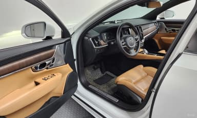 S90