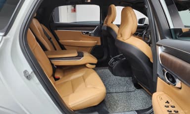 S90