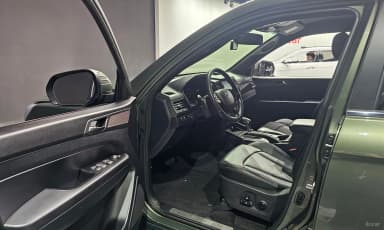 Rexton Sports Khan